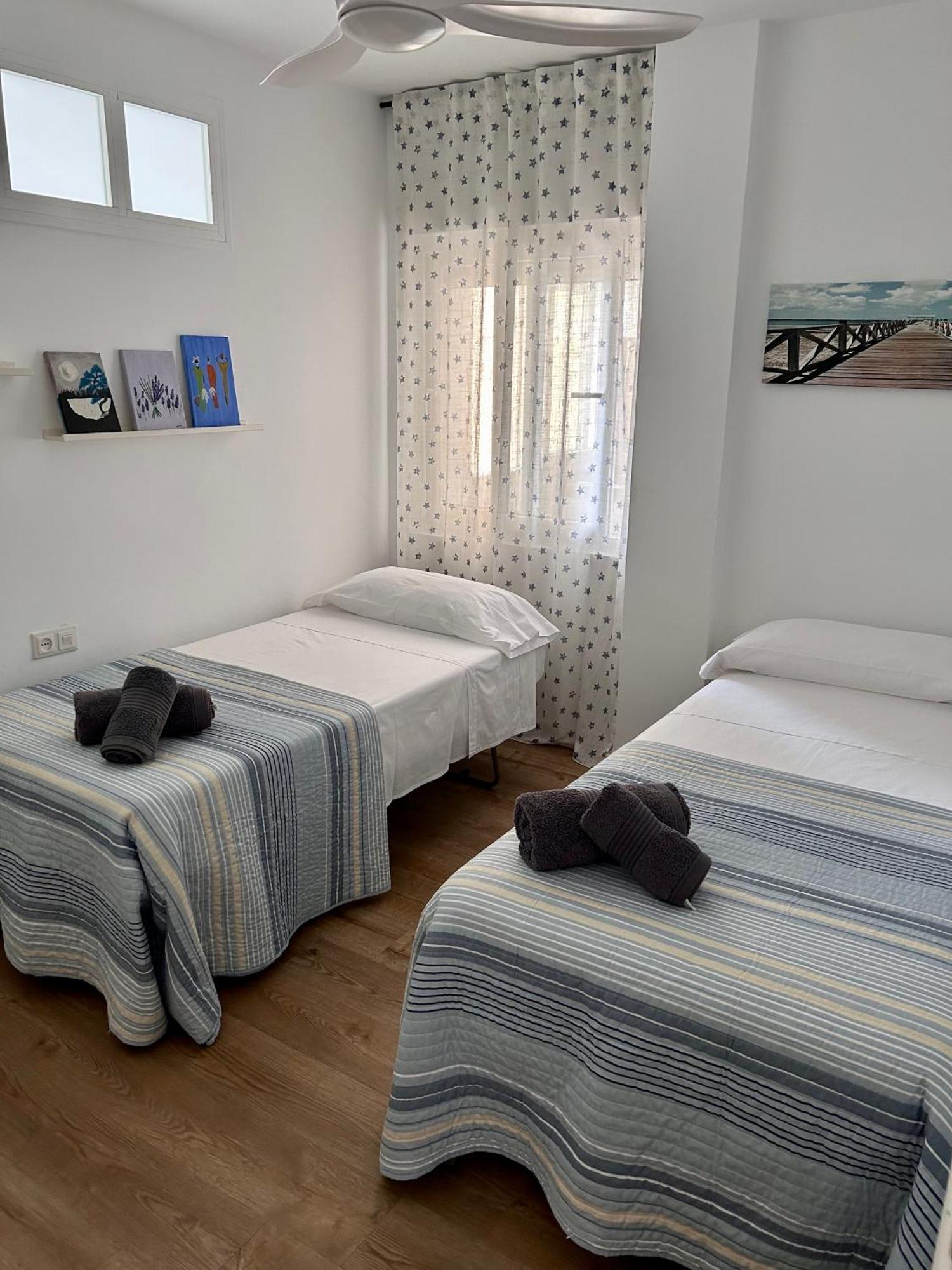 טורה דל מאר Precioso Apartamento Frente A La Playa מראה חיצוני תמונה